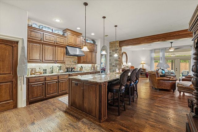 22 Dobbins Crossing, Corsicana, TX 75110