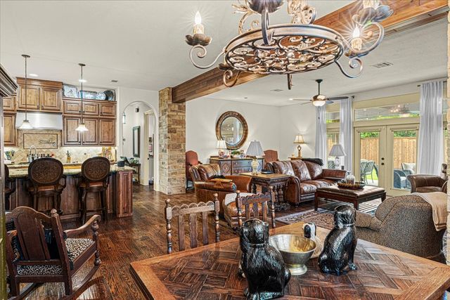 22 Dobbins Crossing, Corsicana, TX 75110