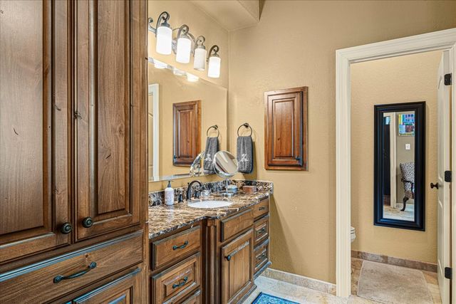 22 Dobbins Crossing, Corsicana, TX 75110