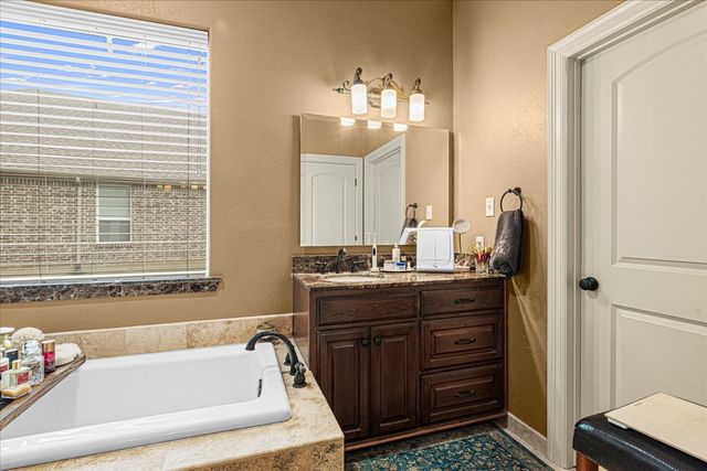 22 Dobbins Crossing, Corsicana, TX 75110