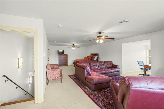 22 Dobbins Crossing, Corsicana, TX 75110