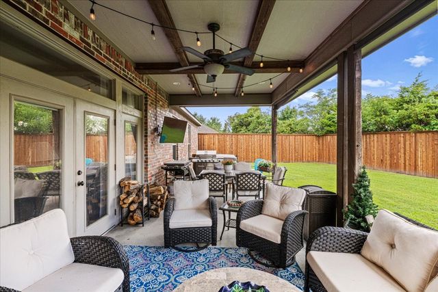 22 Dobbins Crossing, Corsicana, TX 75110