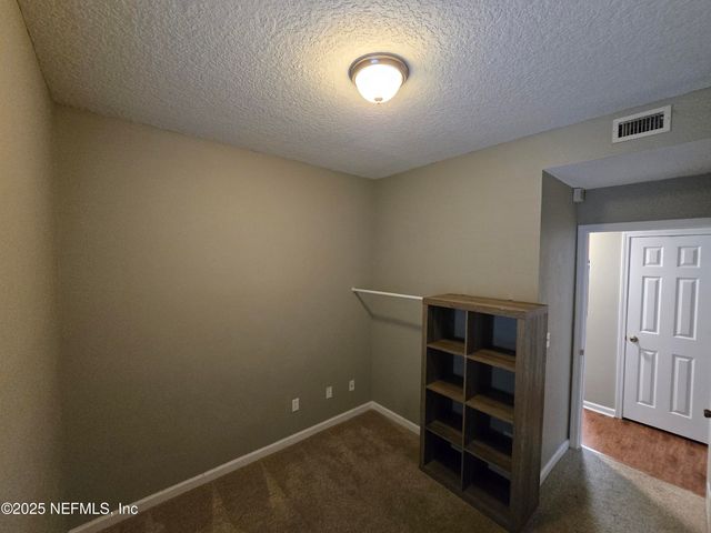 575 OAKLEAF PLANTATION Parkway 903, Orange Park, FL 32065