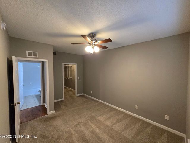 575 OAKLEAF PLANTATION Parkway 903, Orange Park, FL 32065