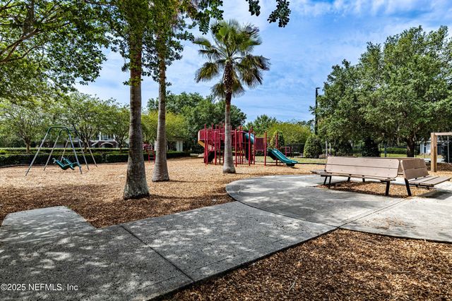 575 OAKLEAF PLANTATION Parkway 903, Orange Park, FL 32065