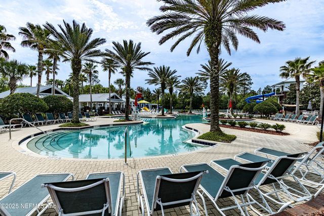 575 OAKLEAF PLANTATION Parkway 903, Orange Park, FL 32065