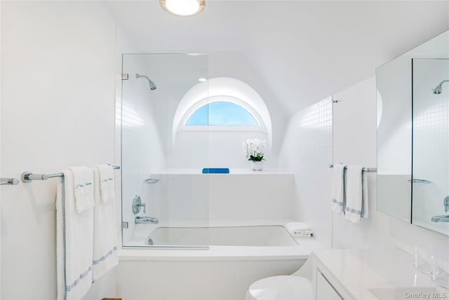 64 W End Road, East Hampton, NY 11937