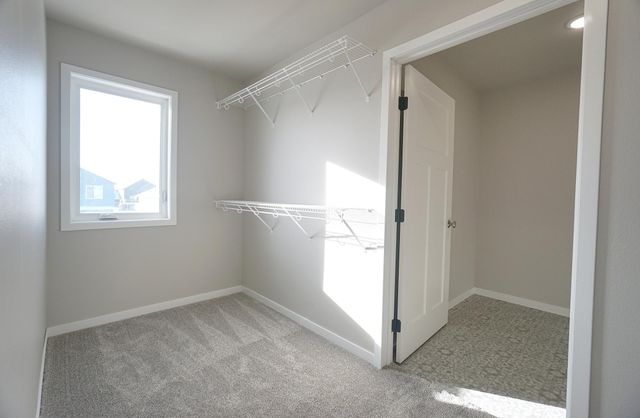 6020 80th Avenue S, Fargo, ND 58047