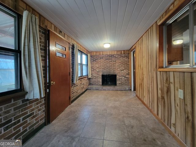 493 Bee Maxey Road, Winder, GA 30680