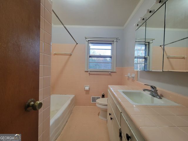 493 Bee Maxey Road, Winder, GA 30680