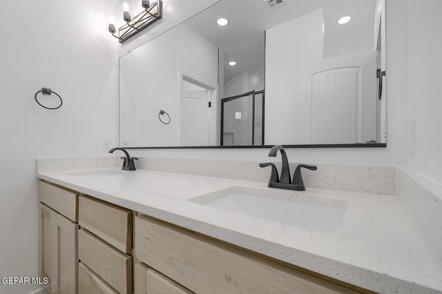 13952 GOLDEN SUMMER Court, Horizon City, TX 79928