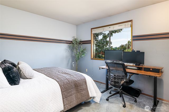 1809 136th Place SE, Bellevue, WA 98005