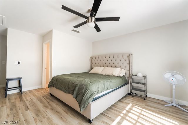 124 Almendio Lane, Henderson, NV 89074