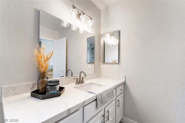 124 Almendio Lane, Henderson, NV 89074