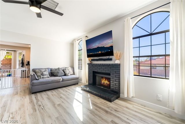 124 Almendio Lane, Henderson, NV 89074