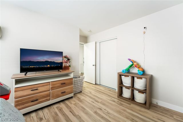 124 Almendio Lane, Henderson, NV 89074