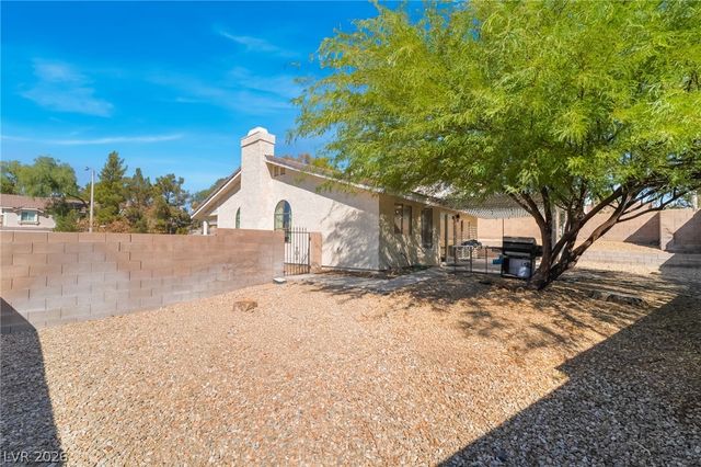 124 Almendio Lane, Henderson, NV 89074