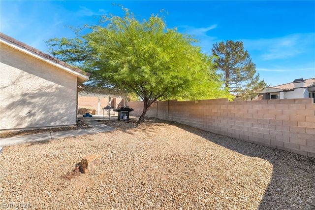 124 Almendio Lane, Henderson, NV 89074