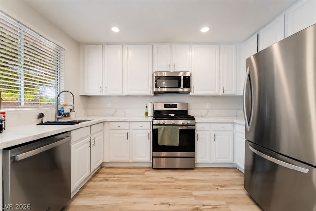 124 Almendio Lane, Henderson, NV 89074