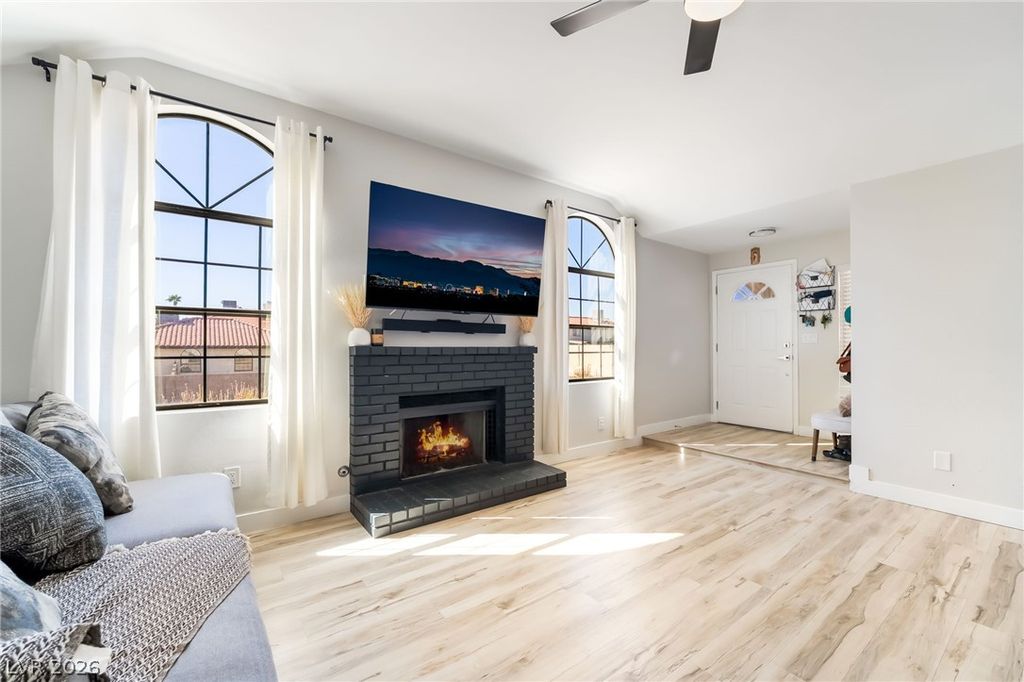 124 Almendio Lane, Henderson, NV 89074 — photo 3