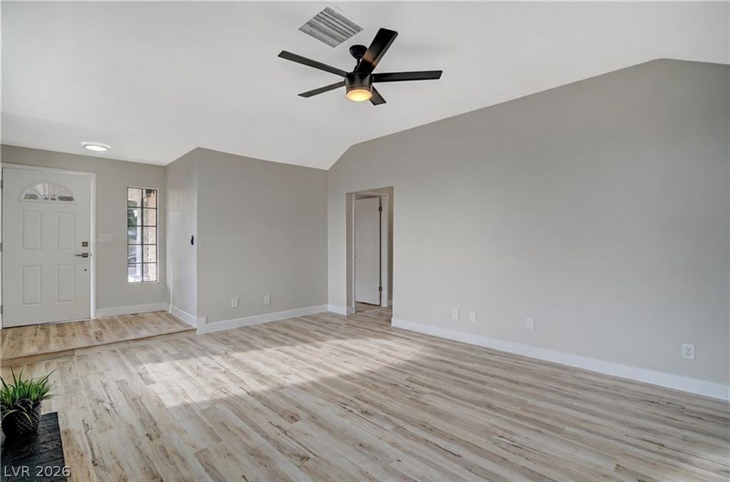 124 Almendio Lane, Henderson, NV 89074 — photo 4