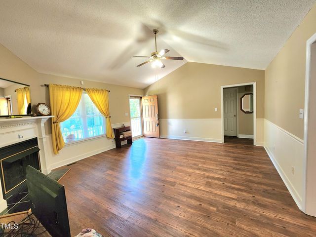 107 Oak Park Drive, Benson, NC 27504