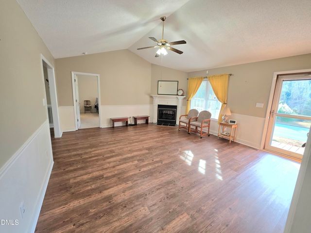 107 Oak Park Drive, Benson, NC 27504