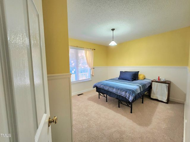 107 Oak Park Drive, Benson, NC 27504