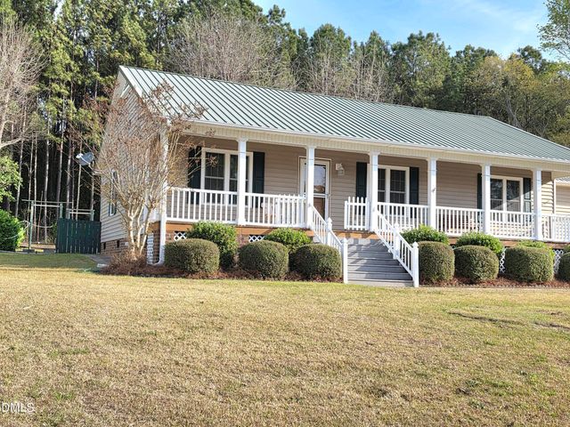 107 Oak Park Drive, Benson, NC 27504