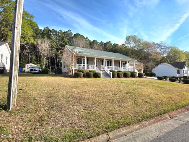 107 Oak Park Drive, Benson, NC 27504