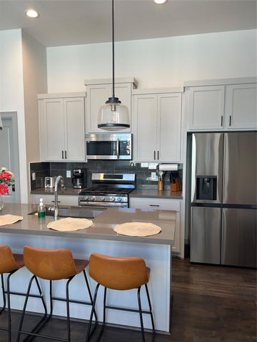 805 N Emile Sreet, Houston, TX 77020