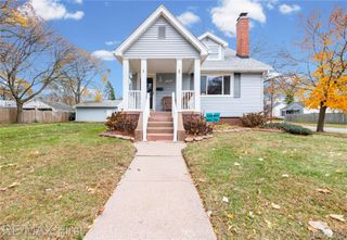 21504 Caledonia Avenue, Hazel Park, MI 48030