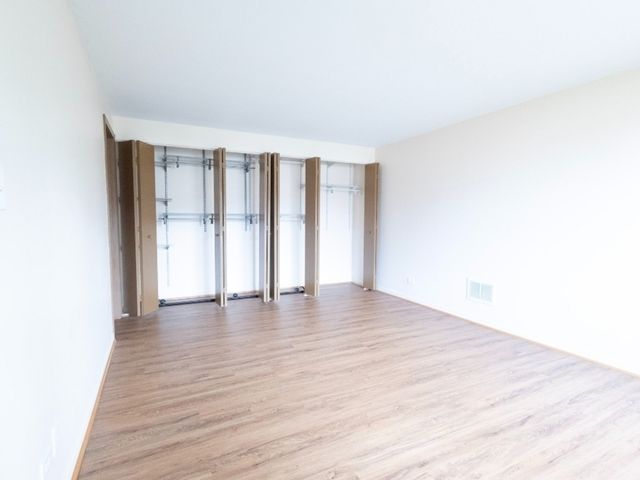 1135 Williamsburg Road, Country Club Hills, IL 60478