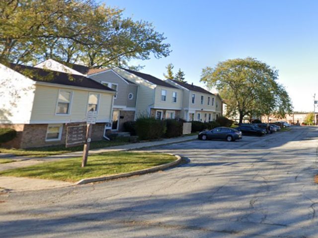 1135 Williamsburg Road, Country Club Hills, IL 60478