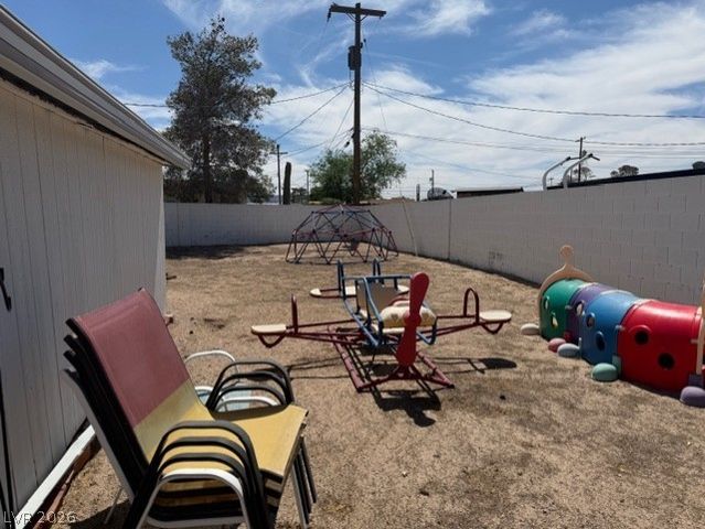 5118 East Harmon Avenue, Las Vegas, NV 89122