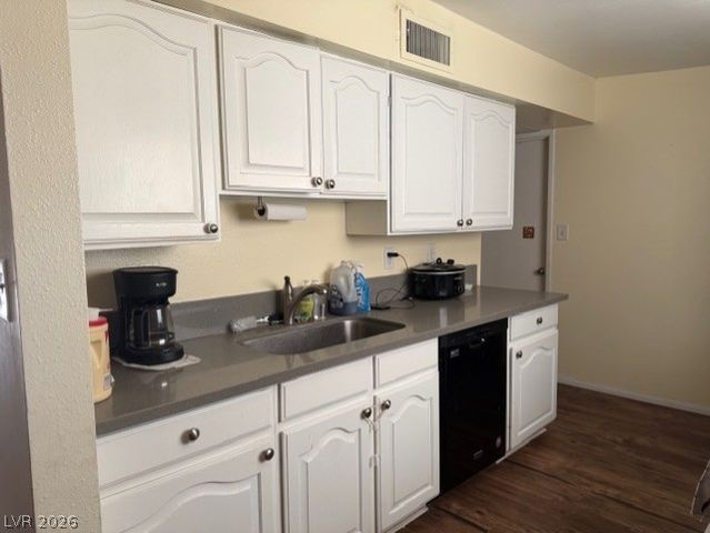 5118 East Harmon Avenue, Las Vegas, NV 89122