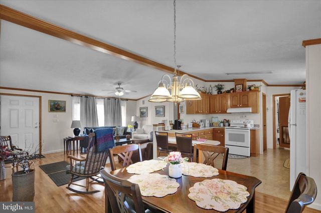 39 KEYSTONE RD, Reading, PA 19606