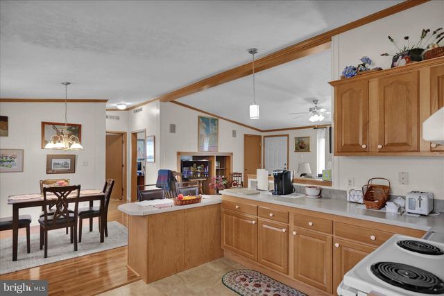 39 KEYSTONE RD, Reading, PA 19606
