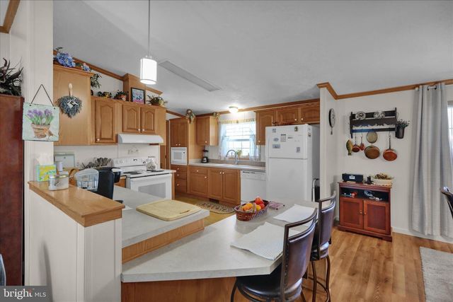 39 KEYSTONE RD, Reading, PA 19606
