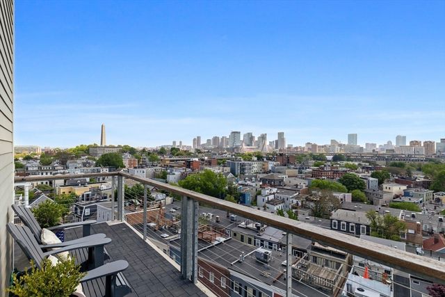 284 Bunker Hill St 5, Boston, MA 02129