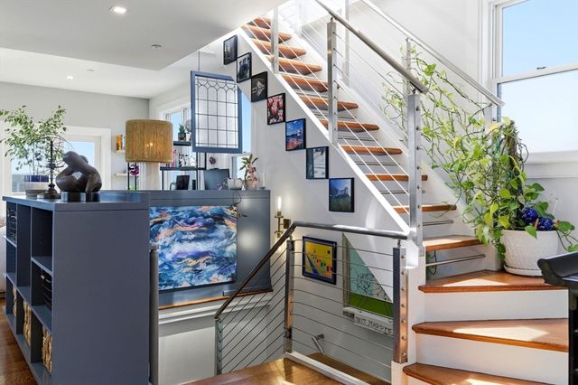 284 Bunker Hill St 5, Boston, MA 02129