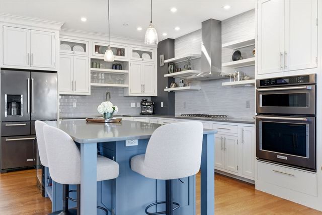 284 Bunker Hill St 5, Boston, MA 02129