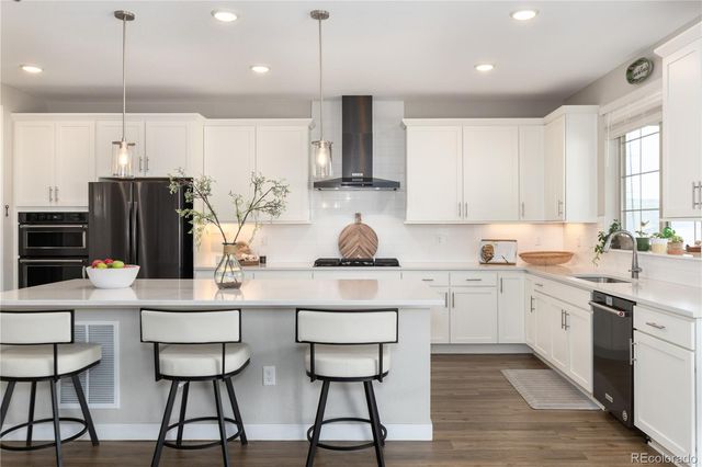 2135 S Poppy Street, Lakewood, CO 80228