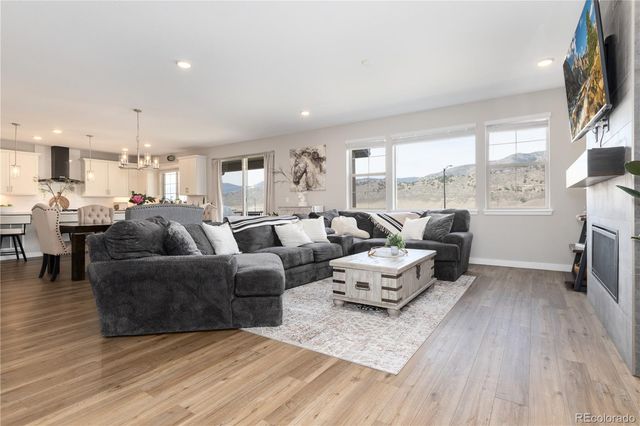 2135 S Poppy Street, Lakewood, CO 80228