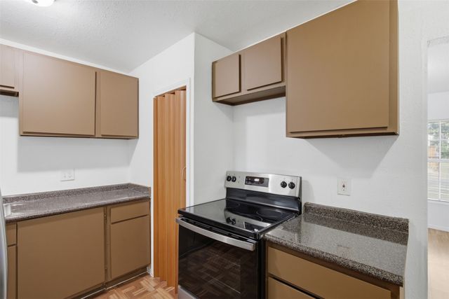 2538 Stovall Drive, Dallas, TX 75216