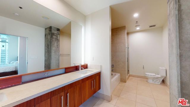 1100 S Hope Street 1616, Los Angeles, CA 90015