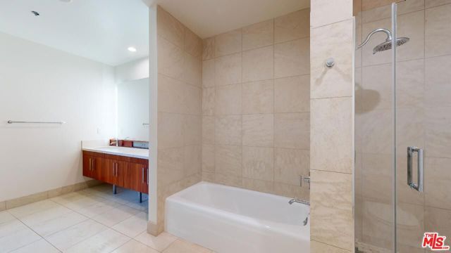 1100 S Hope Street 1616, Los Angeles, CA 90015