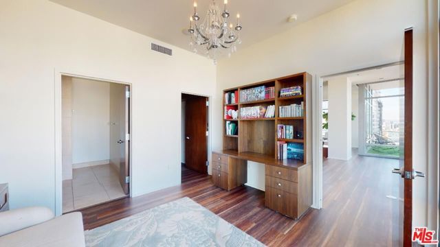 1100 S Hope Street 1616, Los Angeles, CA 90015