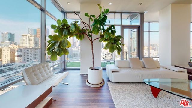 1100 S Hope Street 1616, Los Angeles, CA 90015