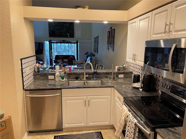 8572 SWEET MAGNOLIA PLACE, Seminole, FL 33777